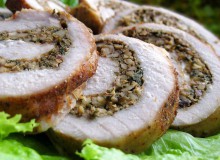 Рулетик из индейки с грибами и грецкими орехами